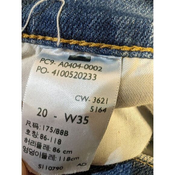 Signature by Levi Strauss Women’s Heritage High Rise Straight Distressed Blue Je - Picture 5 of 5